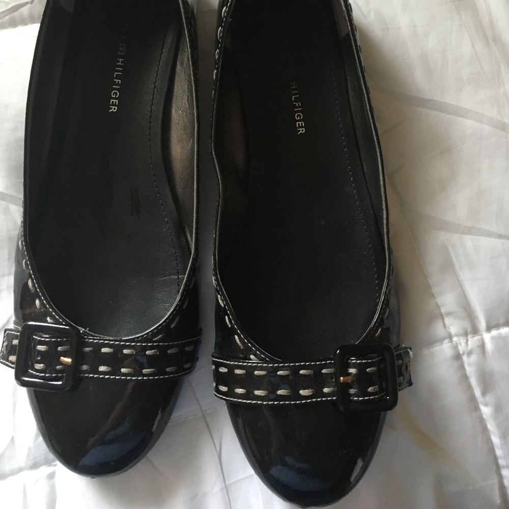 Tommy Hilfiger — women’s shoes